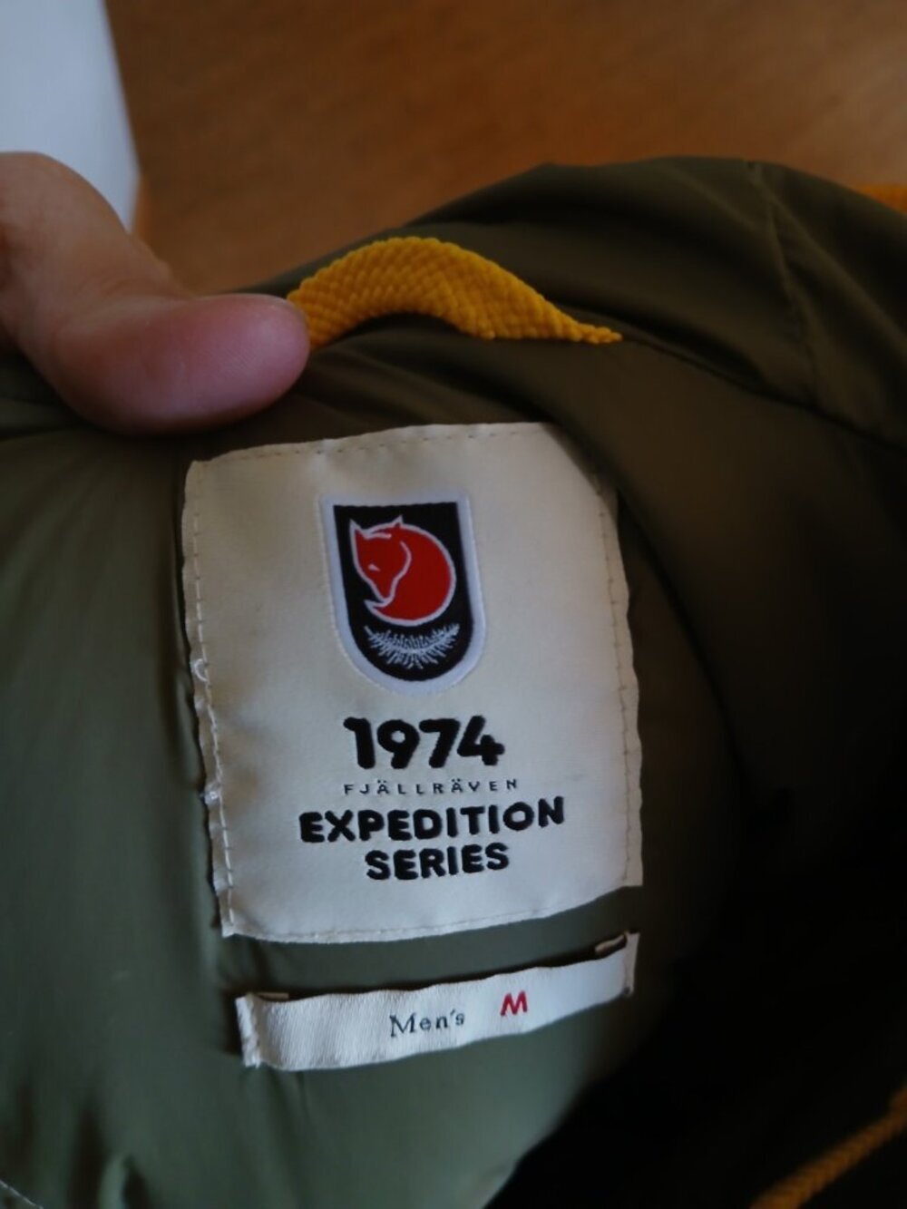 New Fjallraven Expedition Pack Down Hoodie Jacket - Picture 6 of 10